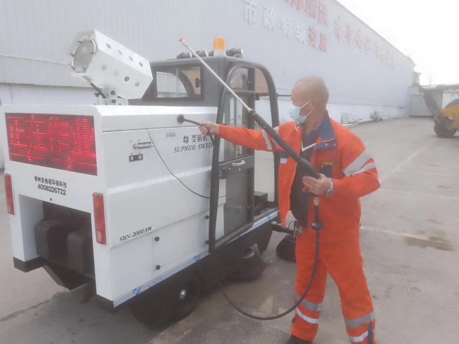 德宏龙马快速清扫车