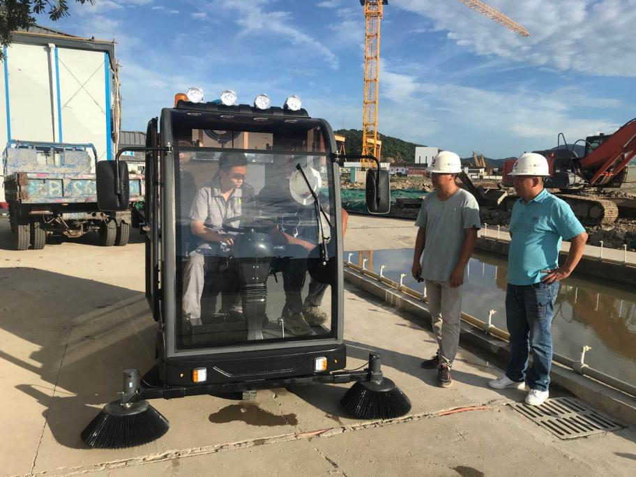 德宏龙泉市清扫车